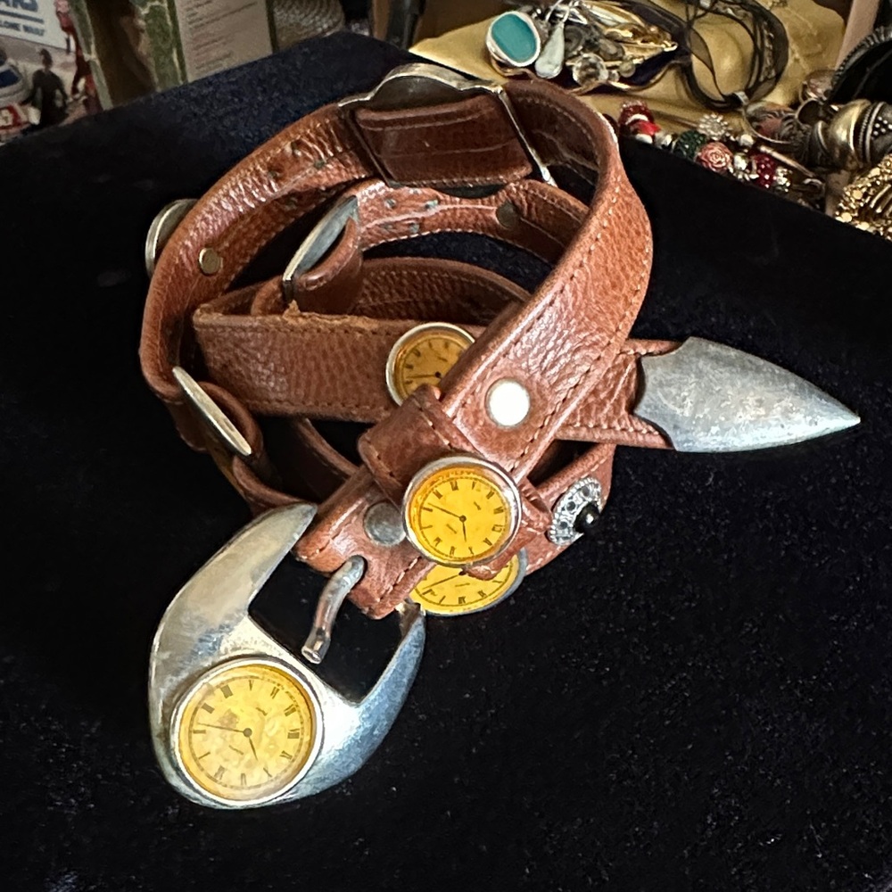RARE Vintage Brown Leather Belt w/Clocks 🕰️ Silver Studs &  Gold Accents!